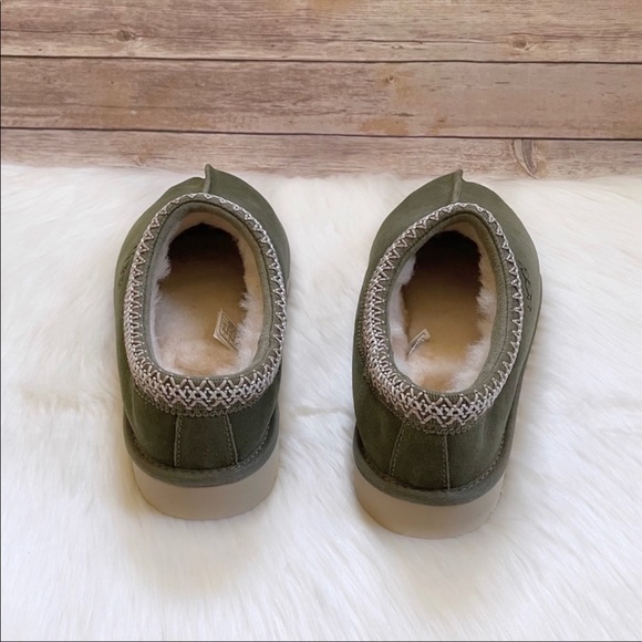 UGG Men’s Tasman Slippers In Moss Green - Picture 4 of 6